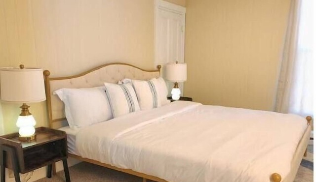 Island View House BnB Self Check-In # 5/Free off- Street parking
