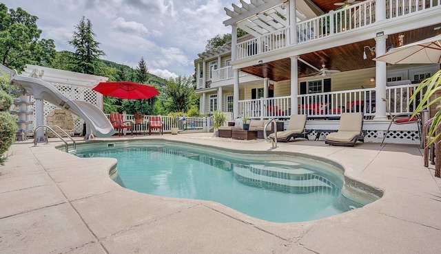 Jackson River Estate Main House Pool, Riverfront, sleeps 15