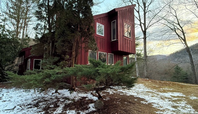 Joia Verde: Mtn Chalet -120 Acres -Adventure Ski Hike MTB Rafting