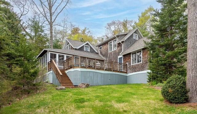 Jordan Cottage by Sea Maine