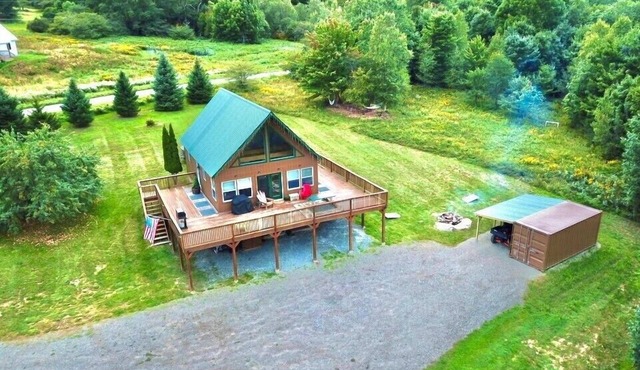 Journeys End Chalet - Minutes to Jay Peak!
