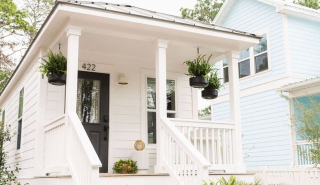 Juander Inn + Studio Juan + pool on 30A
