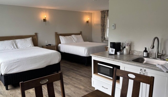 Juniper Motel-Double Queen*RM11*Pet Friendly*Lake Access*ATV Access