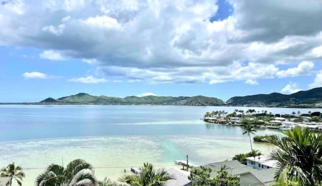 Kaneohe Bay Hillside Retreat