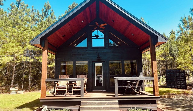 KING BED! Private trails! Cabin 12 acres! Firepit!