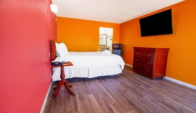 King Bed Unit W/Parking Near Trails And Gloss Mountain Adventures