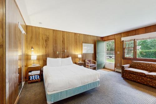 King Birch Lake Home, Unit 5