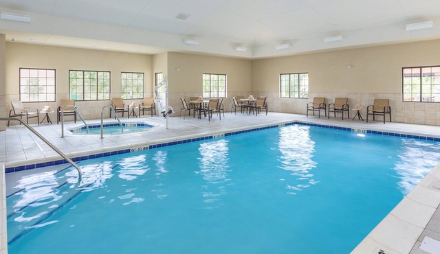 King Suite. Free Breakfast Buffet. Pool & Hot Tub Access.