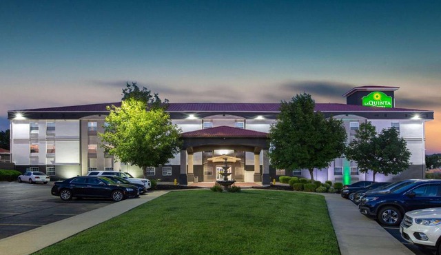 La Quinta by Wyndham Blue Springs