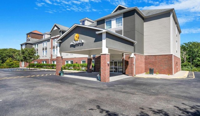 La Quinta by Wyndham Stonington-Mystic Area