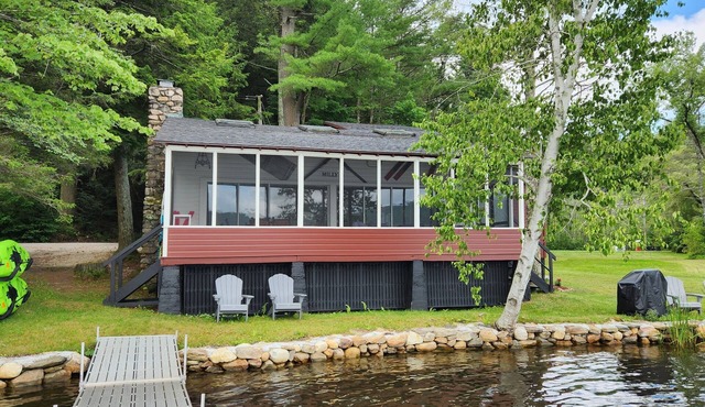 Lake Buel Waterfront - 4 Bedrooms with private dock