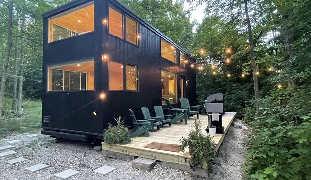 Lake Champlain Tiny House on Wooded Property with Private Beach/Lake Access