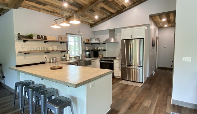 Lake Cottage - 15 Minutes to Jiminy Peak Ski Resort, Albany, Troy