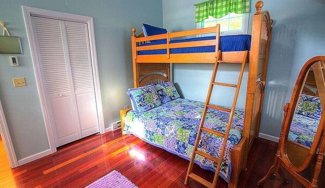 Lake Front Paradise Sleeps 8