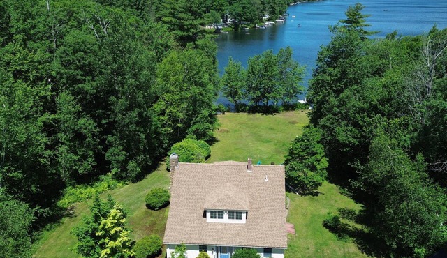 Lake House & Beach, Waterfront with Dock, Spacious Yard, Pets Welcome