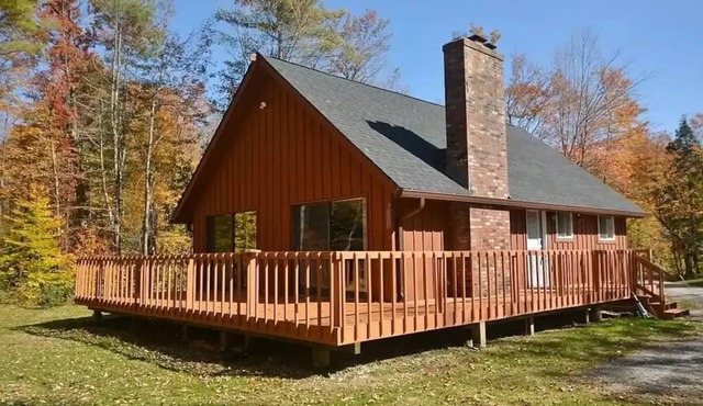 Lake, Tennis, Beach Access, Skiing, Kayaking, Fishing