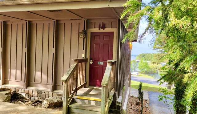 Lake View Queen Guest Room With Two Queens, Sleeper Sofa And Patio Overlooking Lake Ouachita. 1 Bedroom Hotel Room by RedAwning