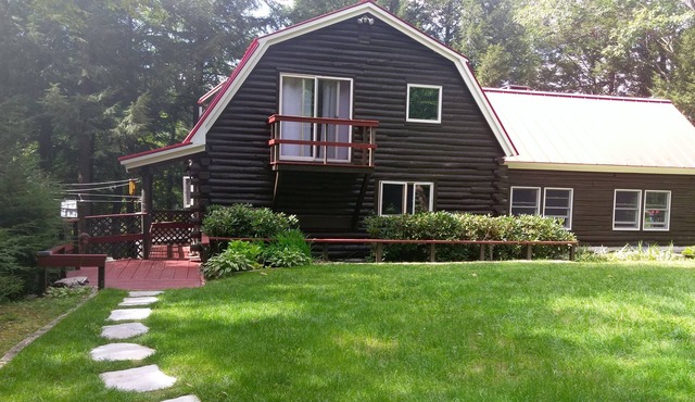 Lakefront 3BR Log Cabin w/Dock and Fire Pit
