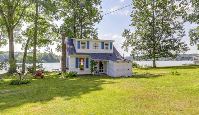 Lakefront Cottage w/Covered Porch & Dock!