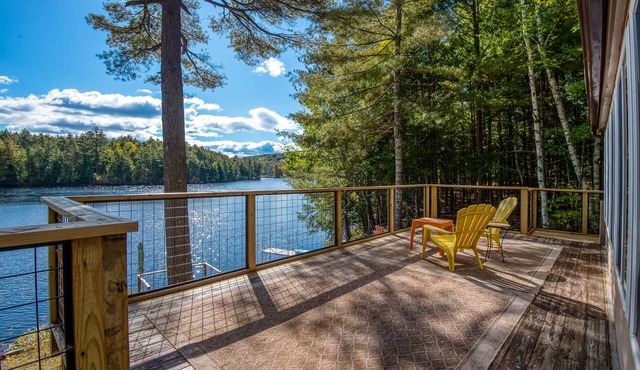Lakefront Cottage with Private Dock and Kayaks. Dog-Friendly