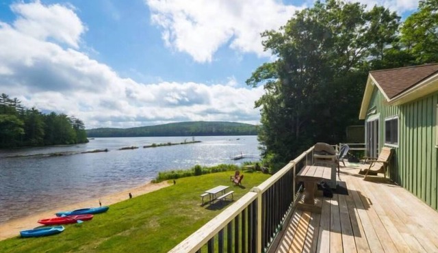 Lakefront~Hot Tub~Private Beach~Close to Skiing