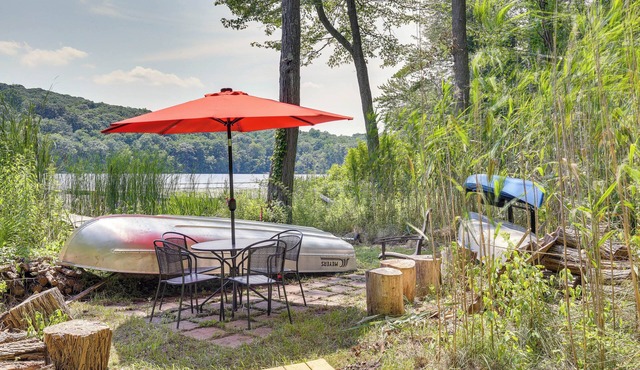 Lakefront New York Abode w/Deck, Grill & Fire Pit