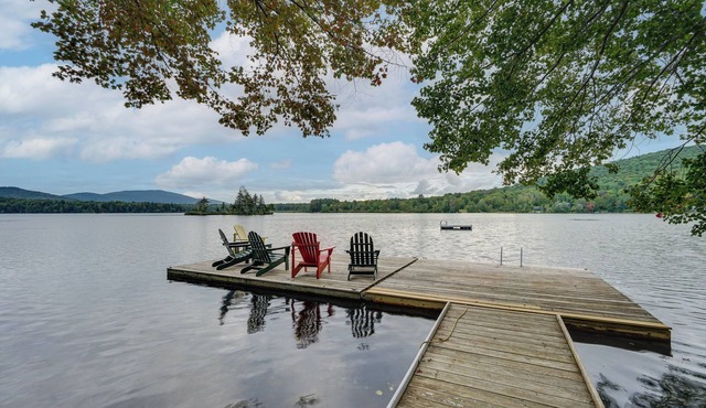 Lakefront Paradise Near Okemo & Killington