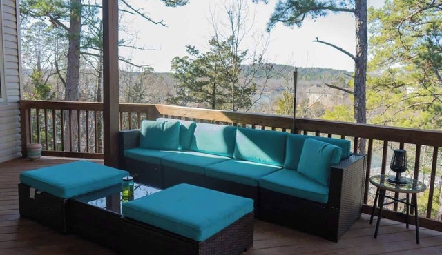 Lakefront Retreat in Hot Springs Village