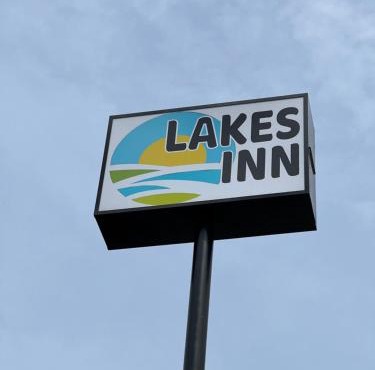 Lakes Inn