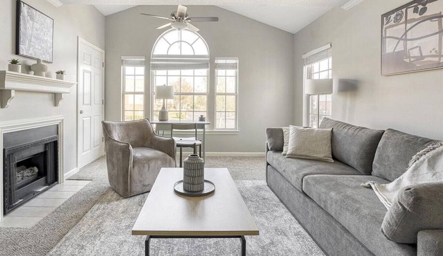 Landing at Madison at Schilling Farms - 1 Bedroom in Downtown Collierville in Collierville