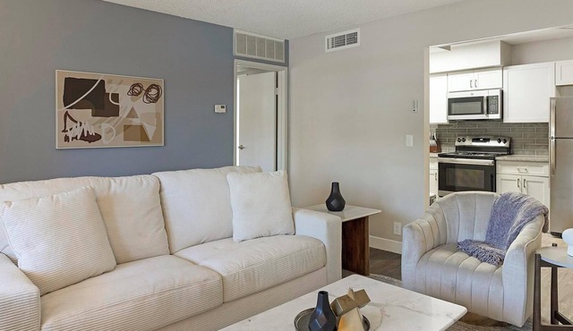 Landing | Beautiful 1BD, Gym