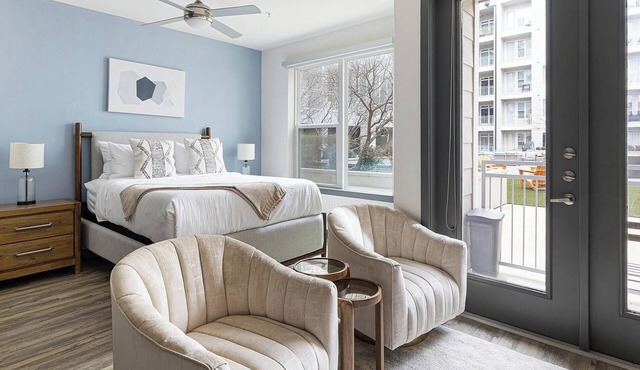 Landing | Chic Studio, Game Room, Gym