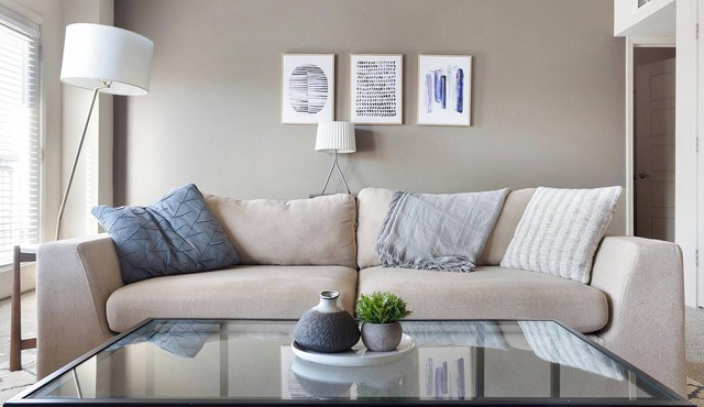 Landing | Spectacular 2BD, Gym, Courtyard