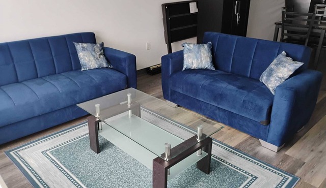 Large 1BR apartment Downtown Hartford, fitness room, Free parking,Pool,G ym