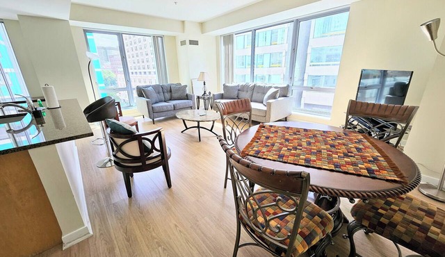 Large 2 Bed/2Bath By MGH, Washer/Dryer in Suite