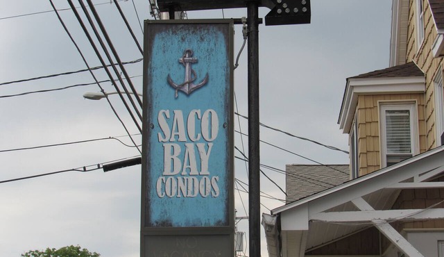 Large three bedroom condo, steps from beach and amusement area