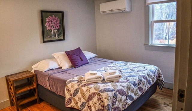 Lavender/Brook Road Inn
