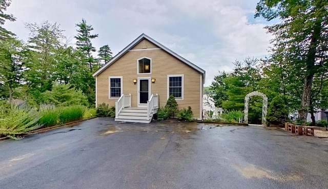 Leaward Shores Guesthouse