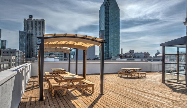 LIC Hotel