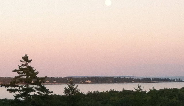 Like New Cottage/Spectacular Panoramic Ocean/Island Views/Sleeps Eight