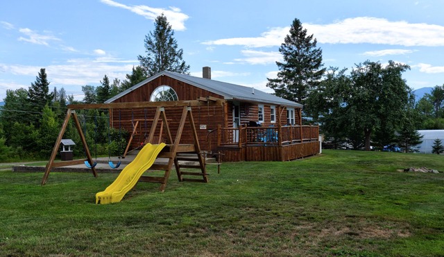 Log Home with a View ~ Just 'Crosstown from Santa's