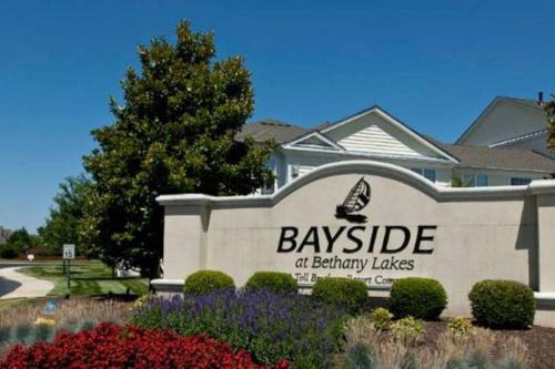 Look no further - Bayfront amenties, Short drive to Ocean
