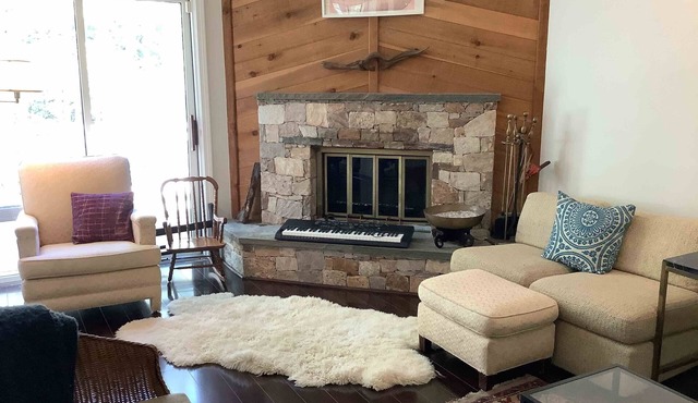 Lovely 3 Bedroom Townhouse , perfect for skiing