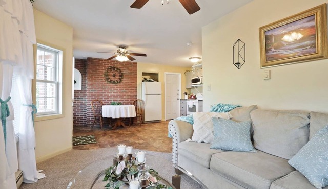 Lovely, Country Apartment, Just Minutes From Town.