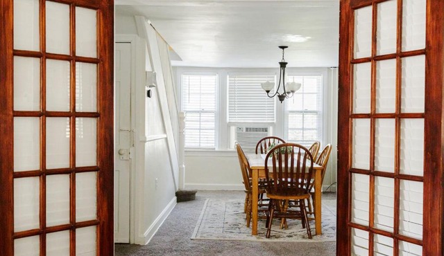 Lovely Historic Williamsport Home-ArtizanSt-RmA