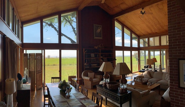 Lovely Waterfront Vacation Home in Old Lyme, CT