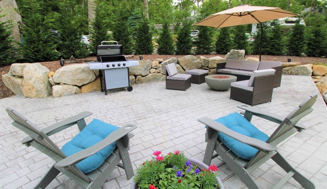 Lower Level Apartment Close to Town and Beaches (2314)