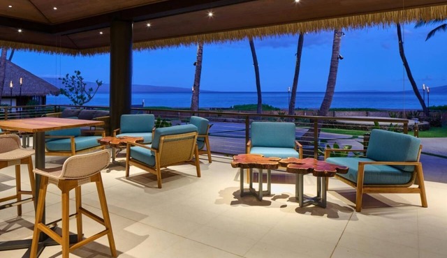 Luxurious Resort in The Heart of Maui! 3 Units, Steps to Honokowai Beach Park