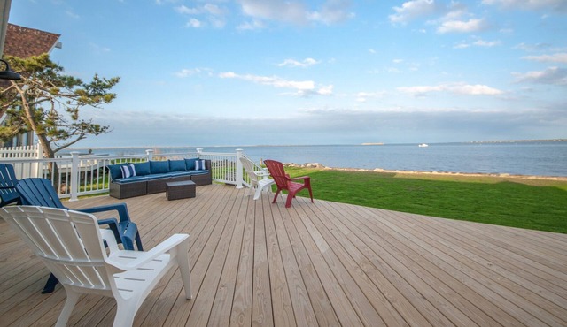 Luxurious Waterfront all Season Home with Private Beach. Awesome sunsets!