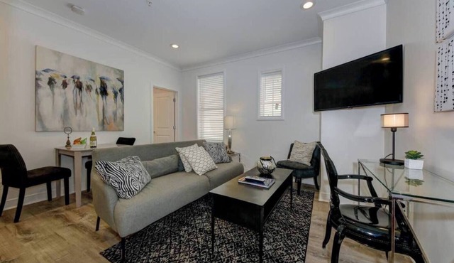 Luxury 1BR Suite 1 Dupont/Kalorama